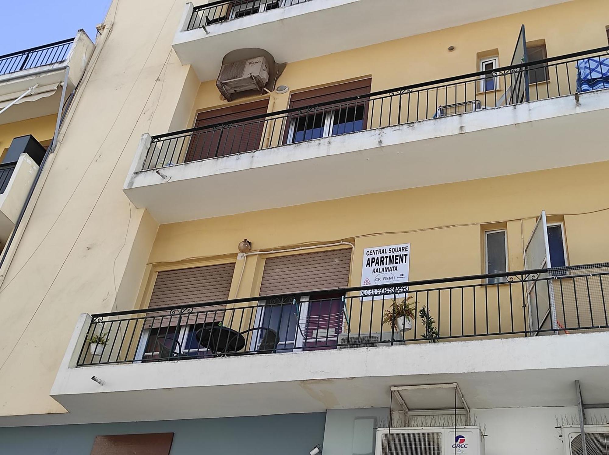 Ckbsm Central Square Apartment Kalamata Extérieur photo